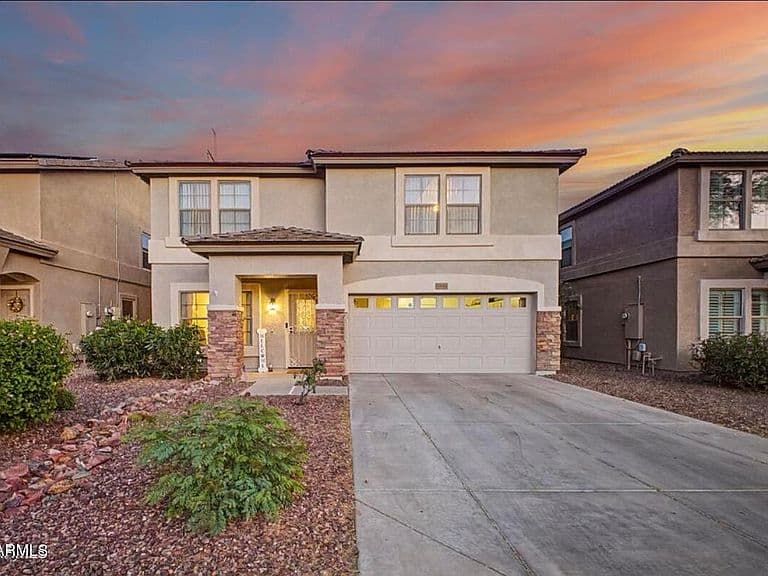 1821 E PATRICK Lane photo 1
