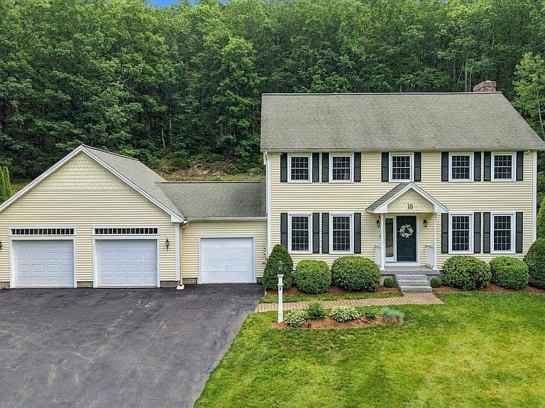 10 Winding Valley Road photo 1