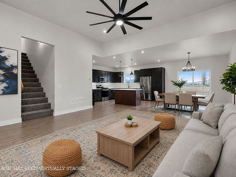 34660 Patrick Ln photo 1