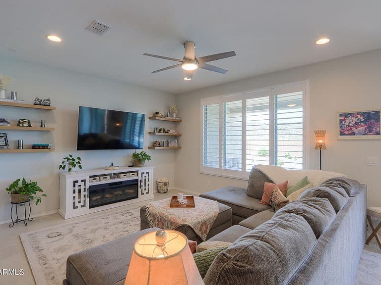 7902 W MEADOWLARK Way photo 4