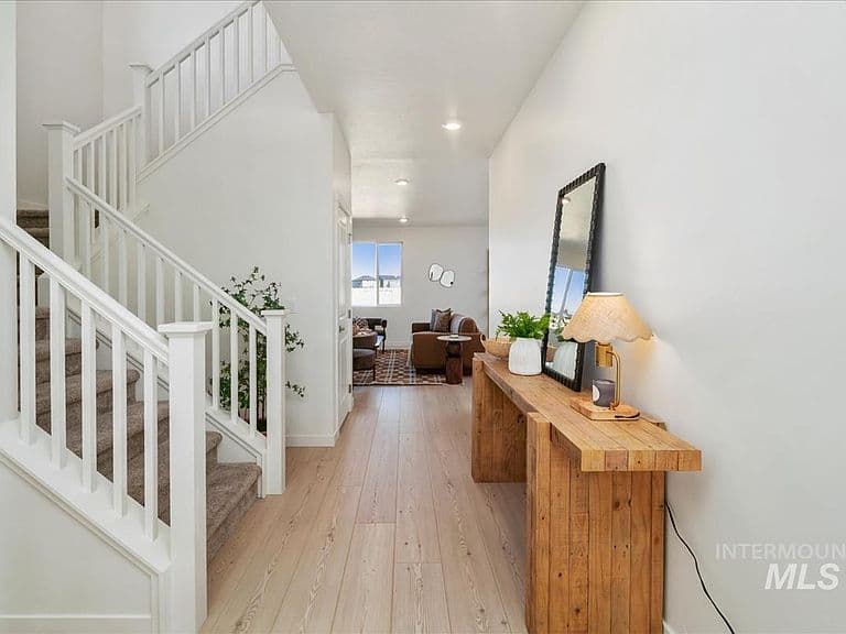 4320 S Graycliff Way photo 3
