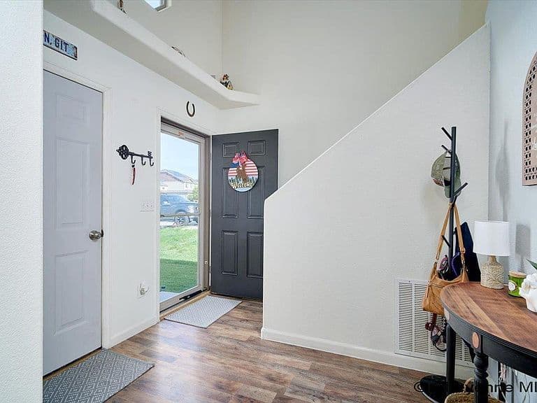 3921 Saddle Ridge Trl photo 4