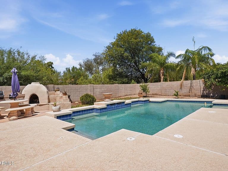 4010 E HAMBLIN Drive photo 3