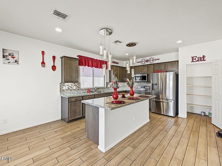 10322 W PAYSON Road photo 4