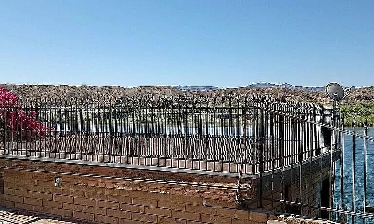 360 E Riverfront Dr photo 5