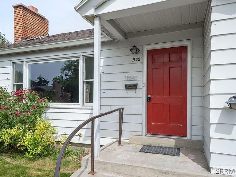 532 Fairmont Ave photo 2