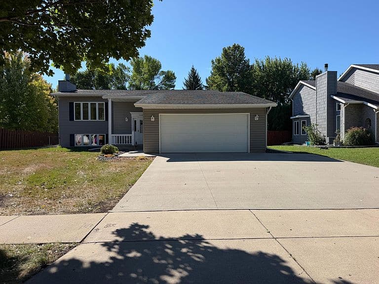 1608 38th Ave S photo 1