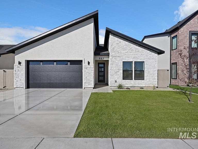 523 Canyon Falls Dr photo 1