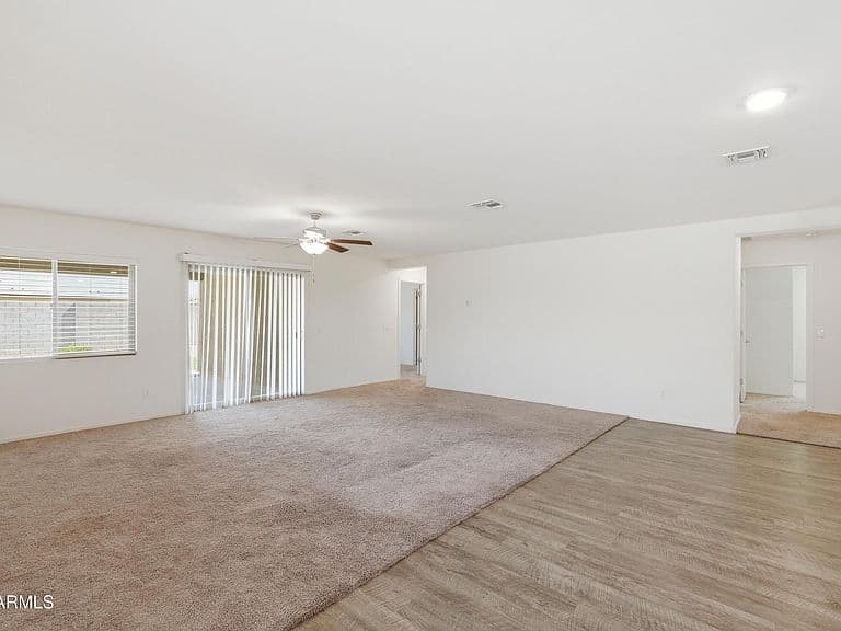 1552 E DEMAIN Drive photo 3