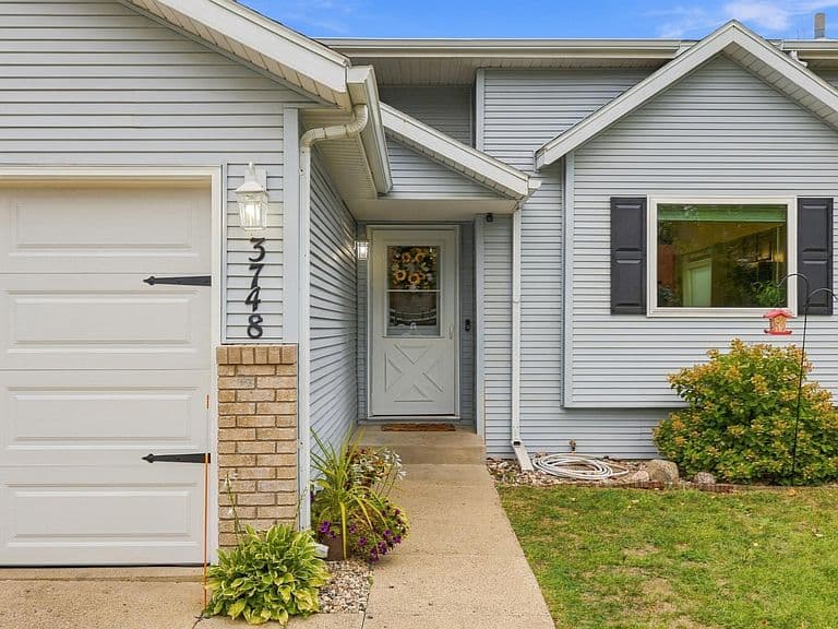 3748 Village Green Cir photo 3