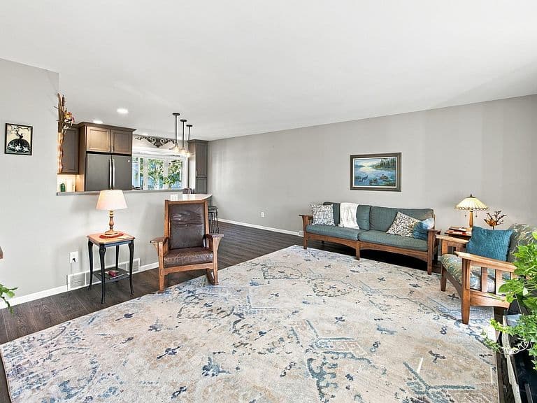 3657 River Dr S photo 5