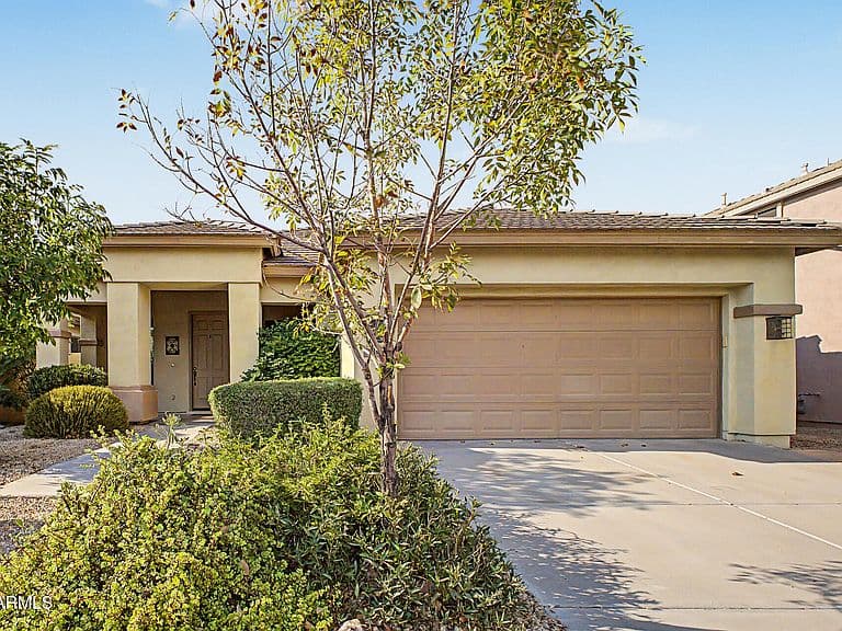 616 E KRISTA Way photo 3
