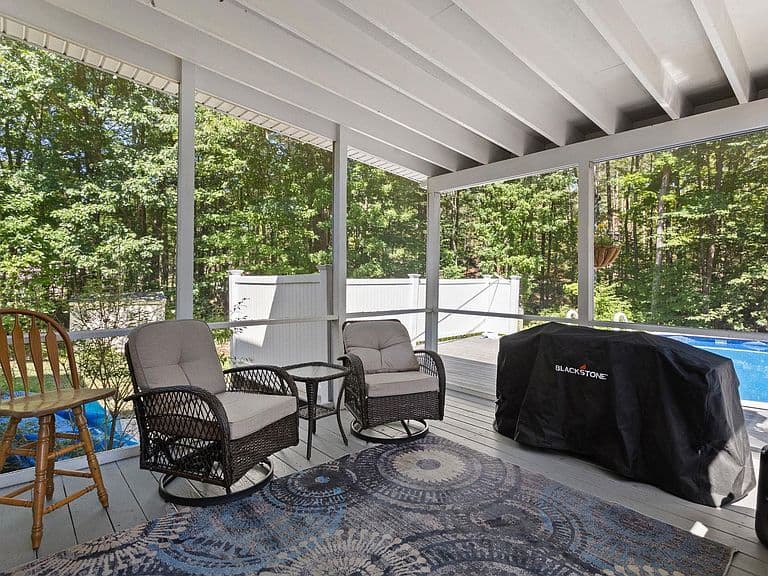 924 River Road photo 5