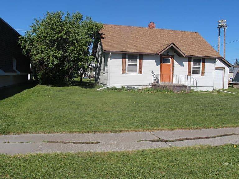 313 S Logan Ave photo 3