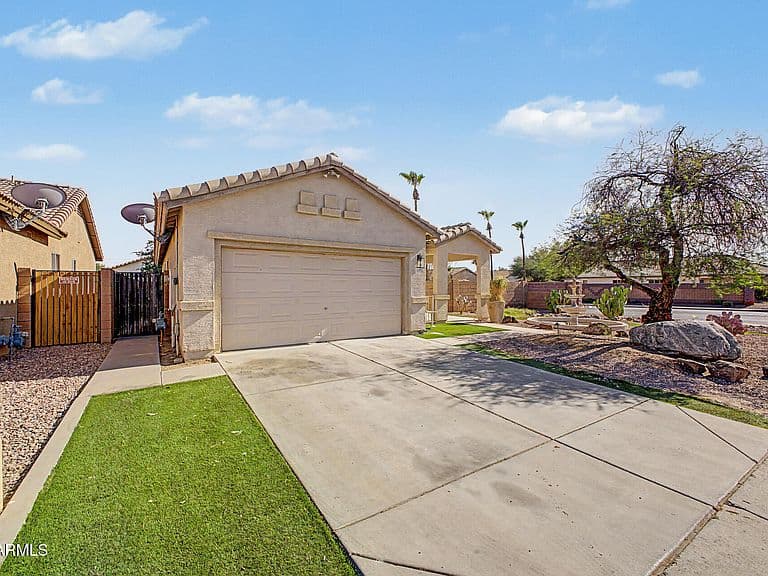11197 W CORONADO Road photo 3
