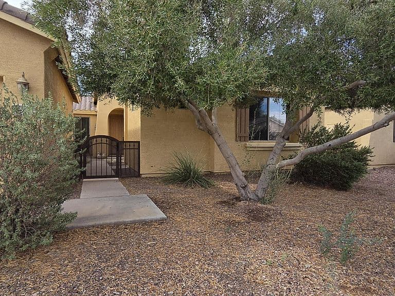 42557 W ABBEY Road photo 2
