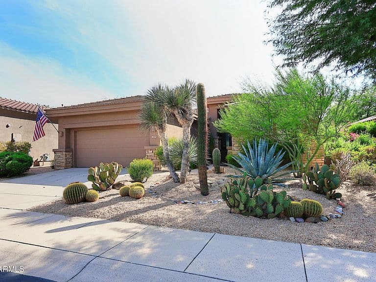 7425 E SOARING EAGLE Way photo 2