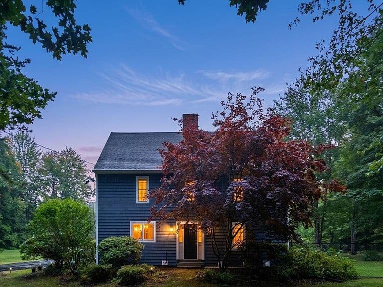 1488 Hatfield Road photo 1