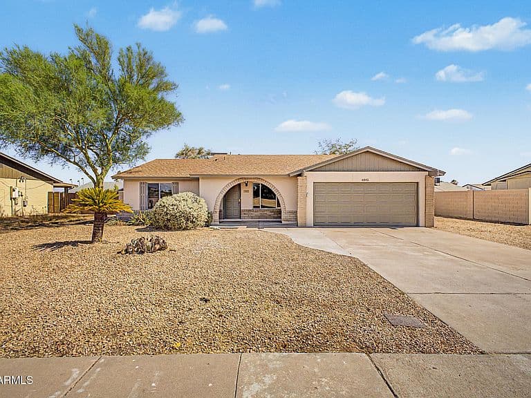 4845 W SWEETWATER Avenue photo 1