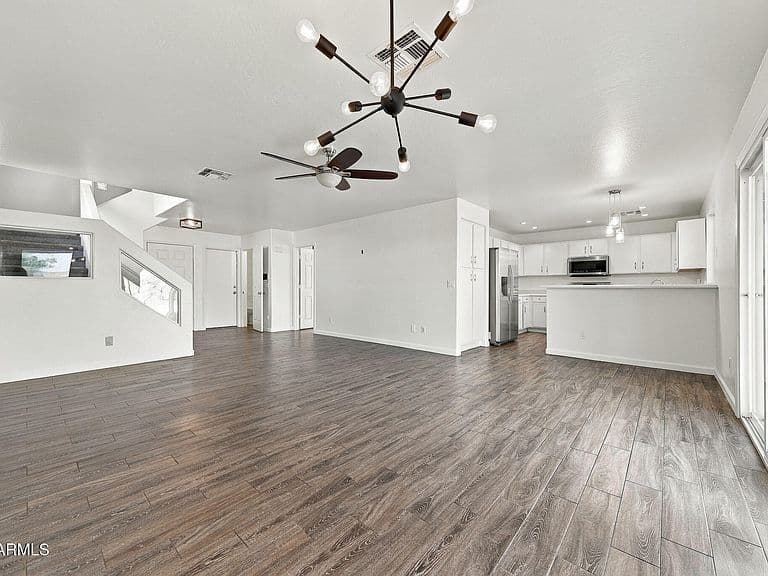 11948 W DAHLIA Drive photo 1