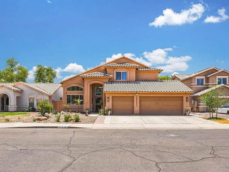 16261 W Maricopa Street photo 2