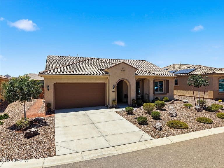 4524 N HUDSON Drive photo 3