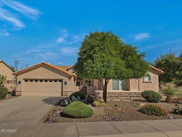 39665 S Winding Trail Dr photo 1