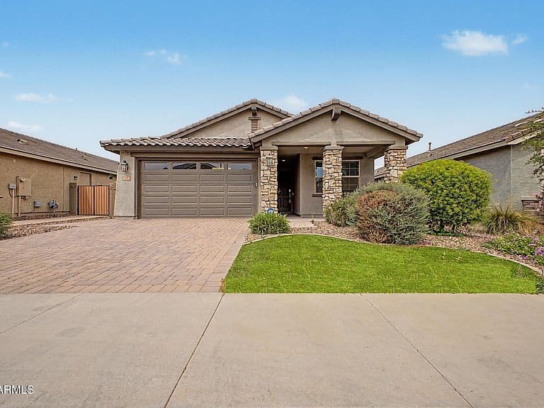 15072 W MCKINLEY Street photo 2