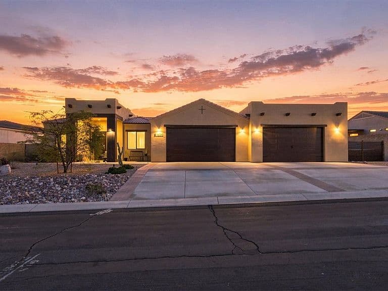 3061 Fort Mojave Drive photo 1