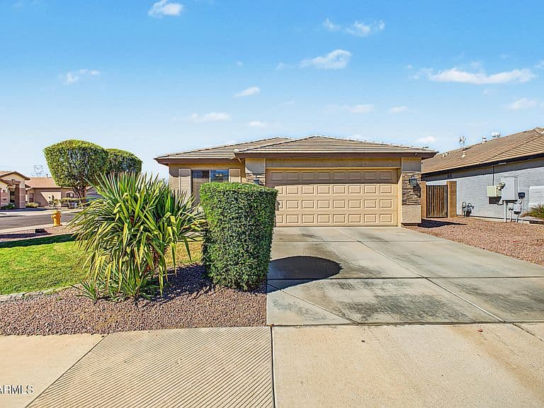12530 W COLDWATER SPRINGS Boulevard photo 1