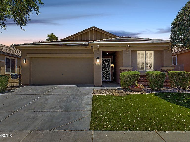 3057 S SAILORS Way photo 1