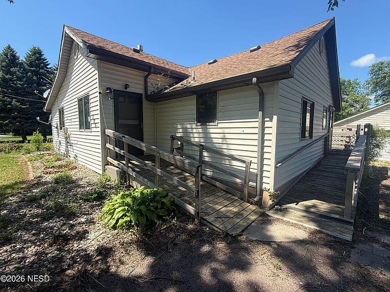 325 N Bell Ave photo 1