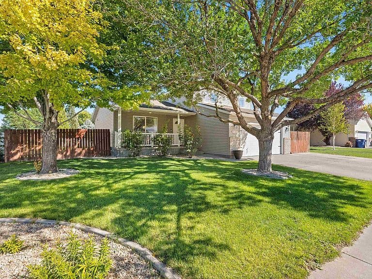1313 Ashley Dr photo 1