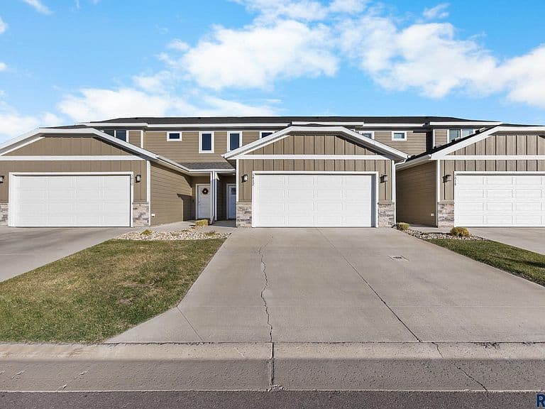 5812 S Whisper Creek Pl photo 2