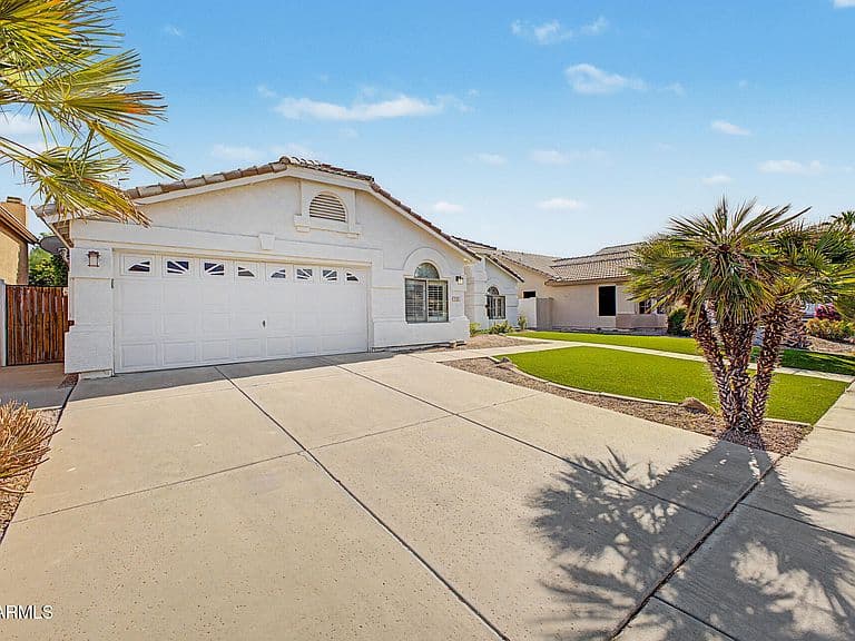 1783 E ARABIAN Drive photo 4
