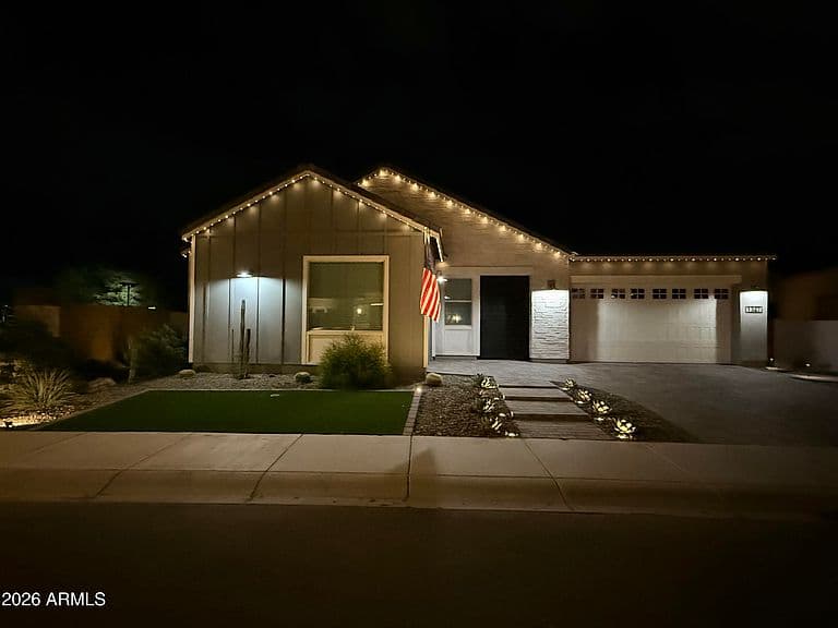 1347 E FICUS Way photo 3