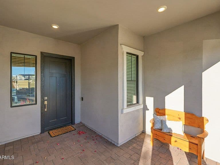 20656 W SAN MIGUEL Avenue photo 3