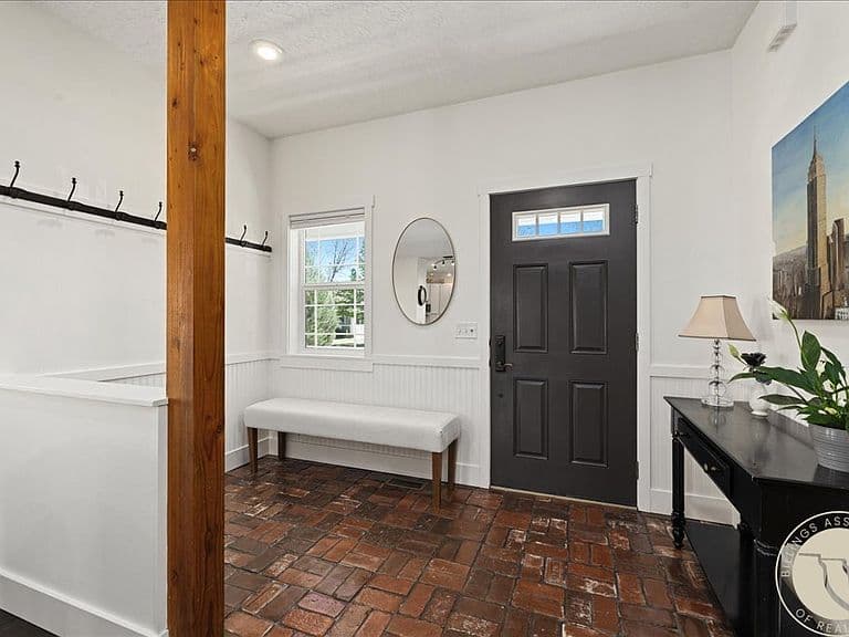 837 Avenue F photo 5