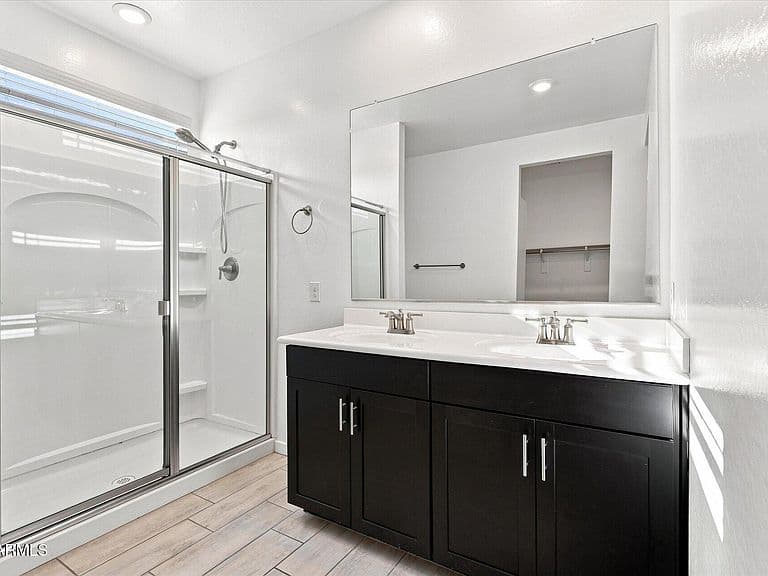 14031 W PERSHING Street photo 4