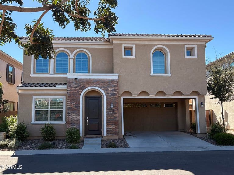 1157 E CHAPMAN Drive photo 1