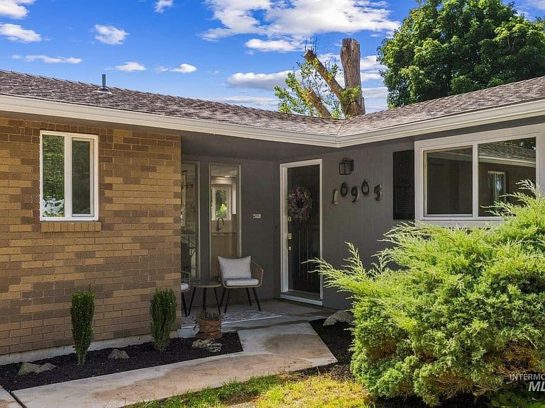 10905 W Arabian Way photo 2