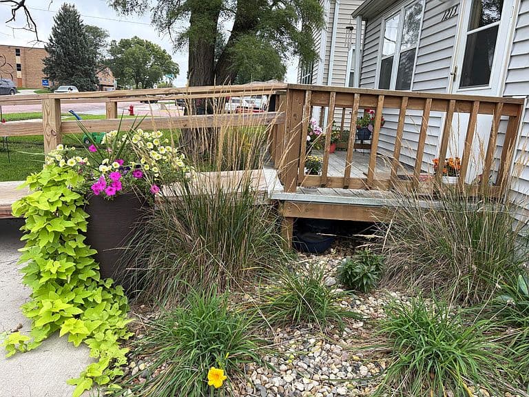 1213 W University Ave photo 5