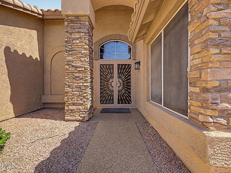 8748 W SIERRA PINTA Drive photo 2