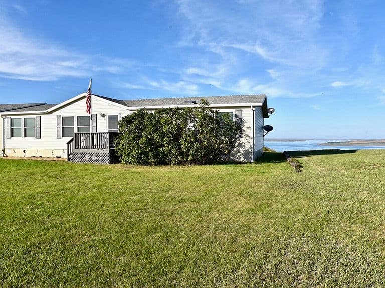 20356 State Highway 1806 photo 4