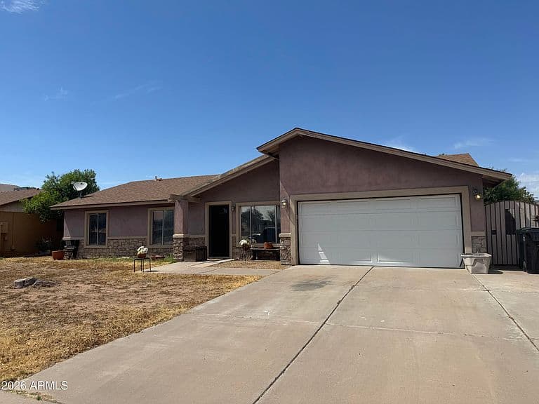 1068 W Medina Avenue photo 1