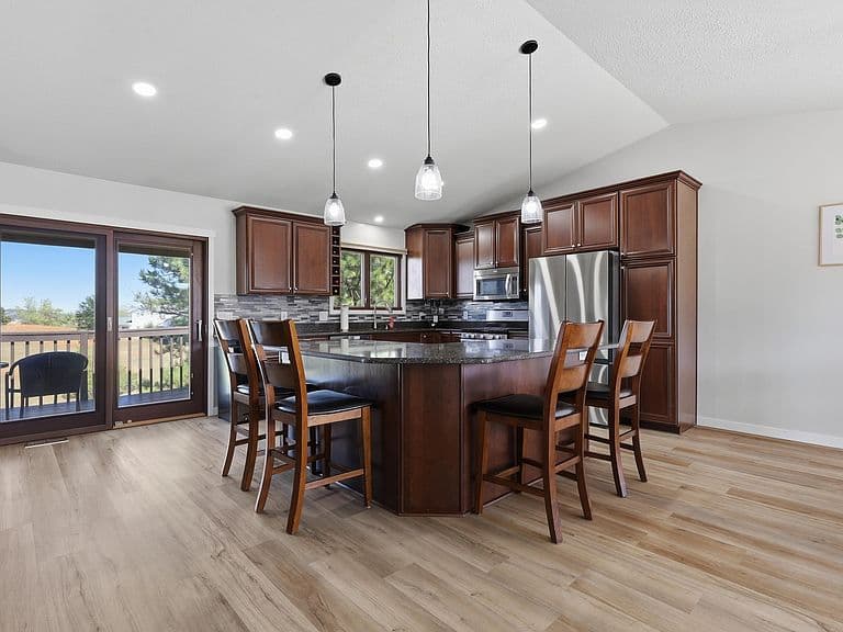3031 Sunny Hill Cir photo 4