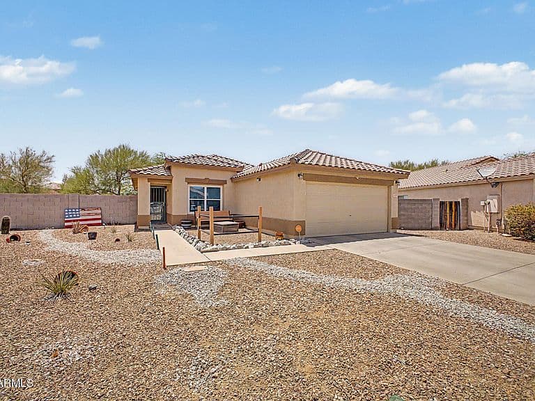 581 W JARDIN Loop photo 2