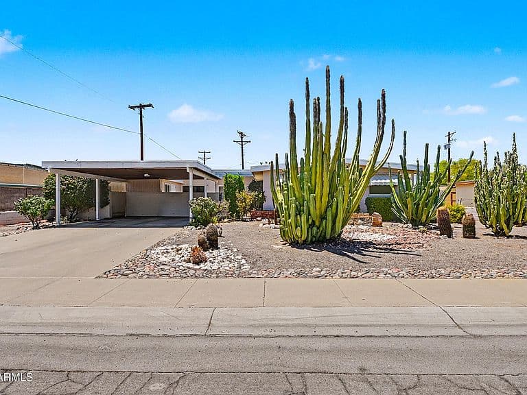 2210 N 74TH Street photo 2