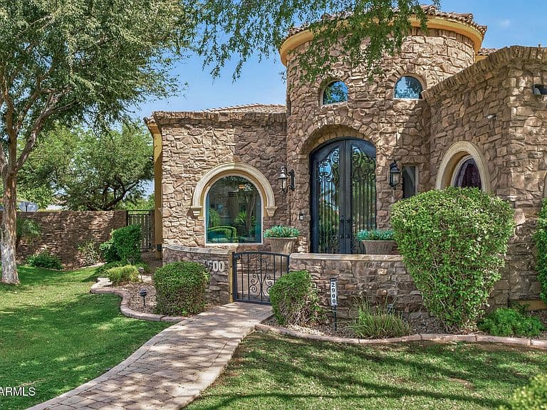 2900 E JADE Place photo 4