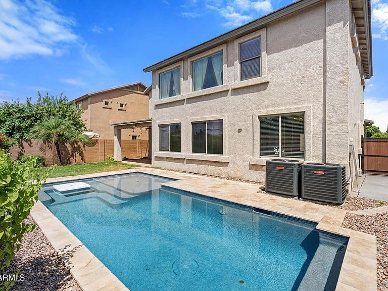 5661 W DESERT JEWEL Drive photo 2
